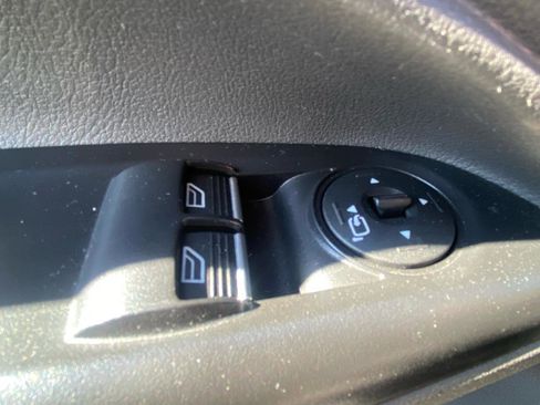 Used 2022 Ford Transit Connect XL image 29