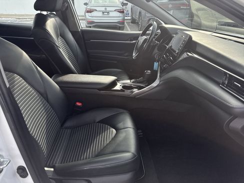 Used 2021 Toyota Camry SE image 28