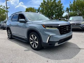 Used 2024 Honda Pilot Touring video 1