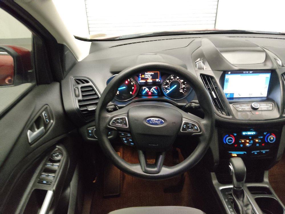 Used 2019 Ford Escape SE FWD image 22