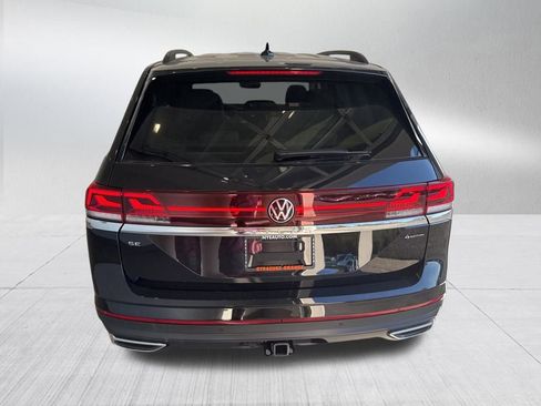 New 2026 Volkswagen Atlas SE image 4