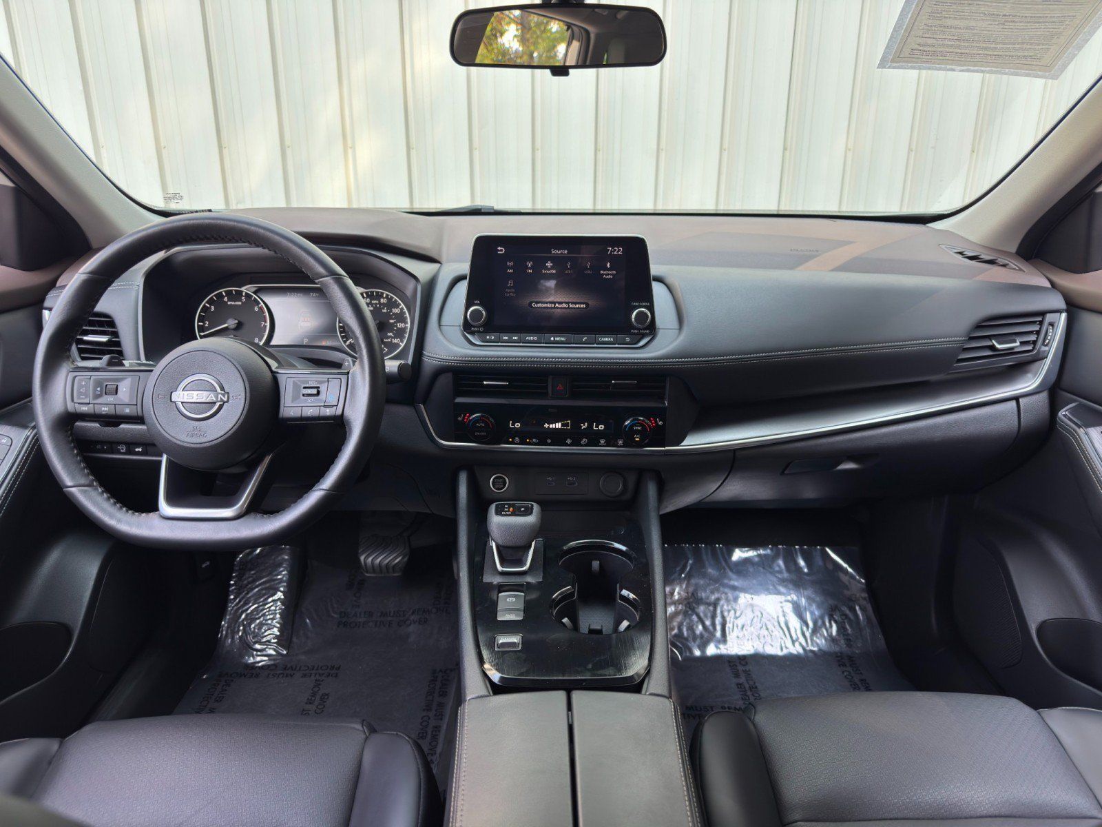 Used 2023 Nissan Rogue SV w/ SV Premium B Package FWD image 12