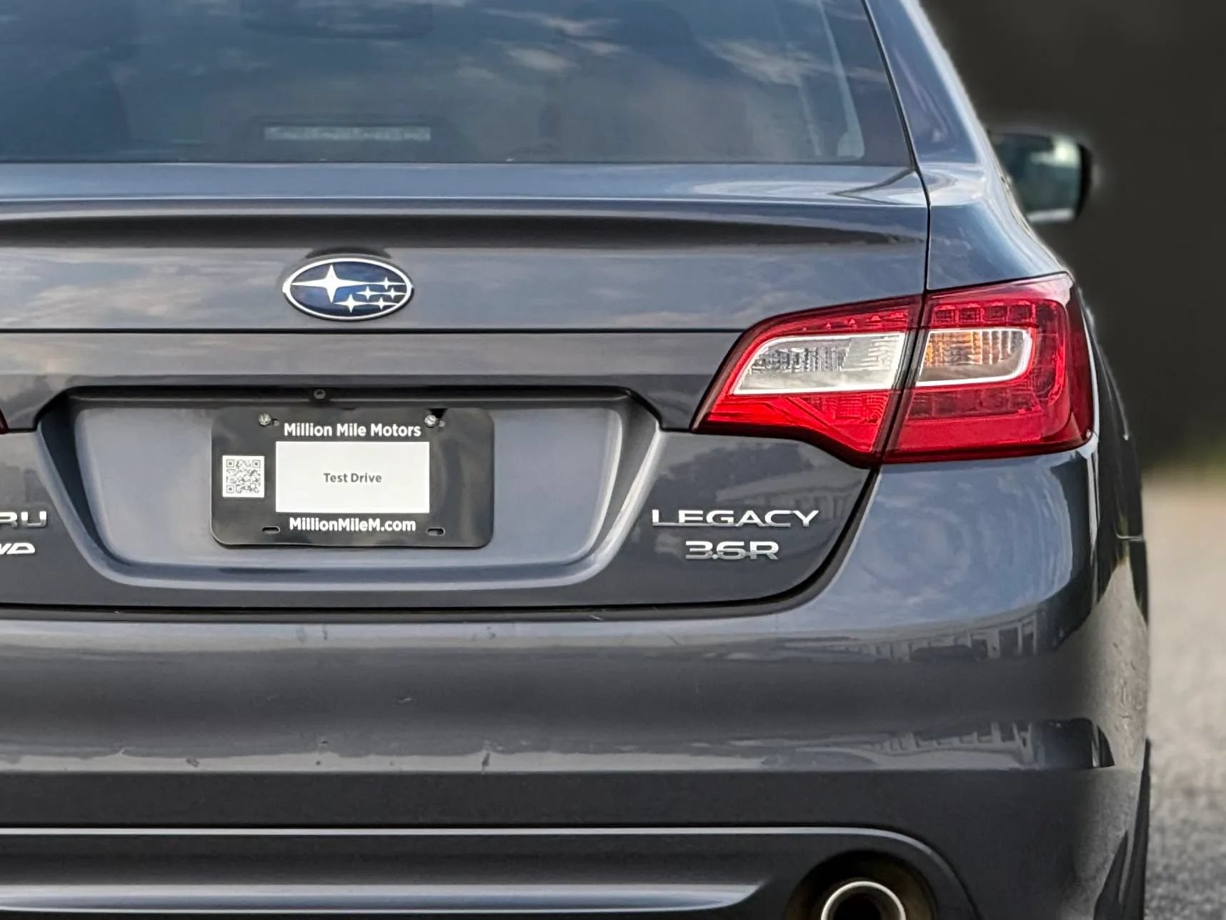 Used 2016 Subaru Legacy 3.6R Limited AWD/4WD image 14