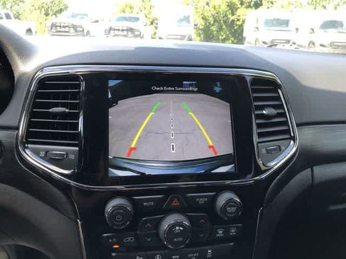 Certified 2021 Jeep Grand Cherokee Laredo X RWD image 24