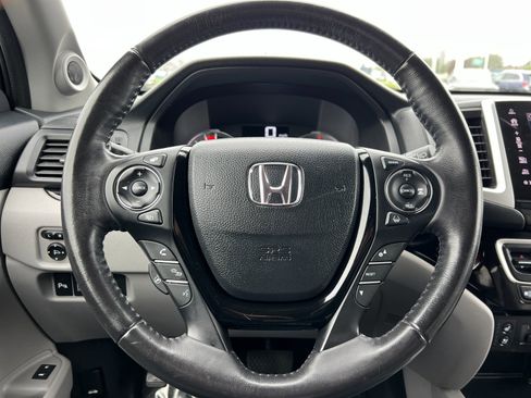 Used 2018 Honda Pilot Elite image 23