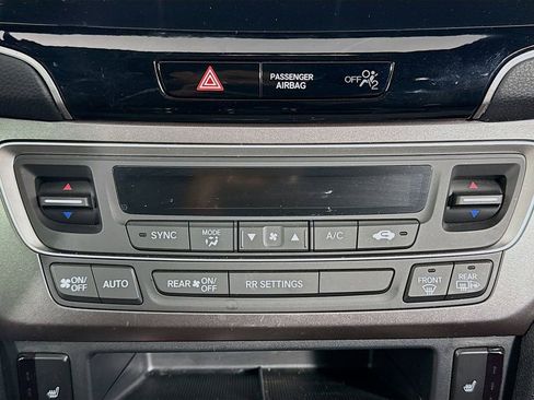 Certified 2023 Honda Passport EX-L image 17