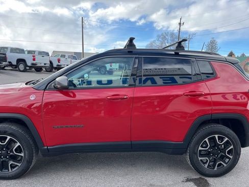 Used 2019 Jeep Compass Trailhawk AWD/4WD image 6