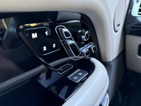 Used 2022 Land Rover Range Rover Westminster Edition image 27