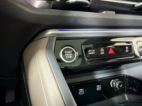 Certified 2025 Audi Q5 Premium w/ Convenience Package AWD/4WD image 25