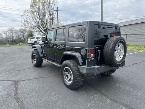Used 2014 Jeep Wrangler Sport image 3
