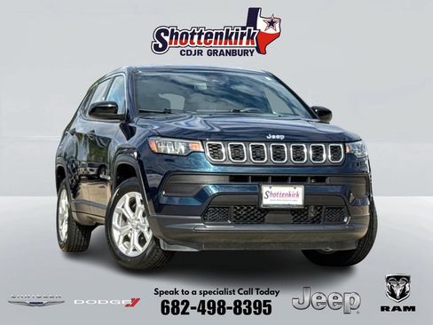 Used 2024 Jeep Compass Sport AWD/4WD image 1