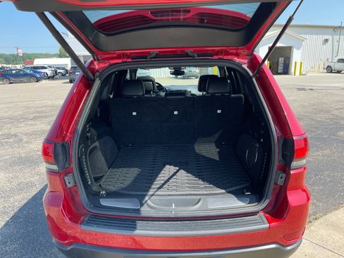 Used 2020 Jeep Grand Cherokee Trailhawk w/ Trailhawk Luxury Group AWD/4WD image 17