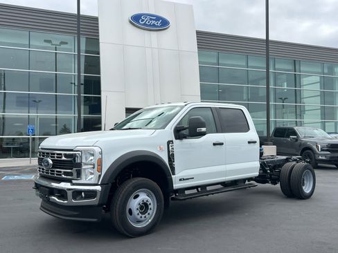 New 2026 Ford F450 XL w/ XL Chrome Package image 1