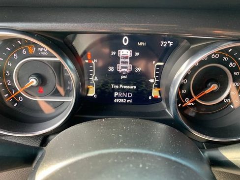Used 2022 Jeep Wrangler Unlimited Sport AWD/4WD image 25