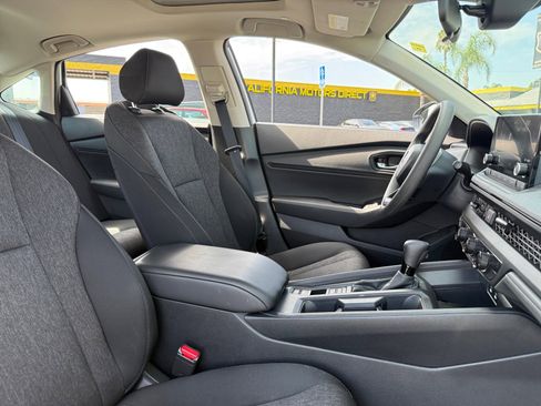 Used 2025 Honda Accord SE image 14