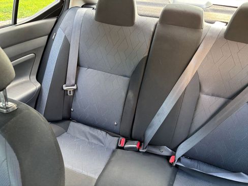 Used 2025 Nissan Versa SV FWD image 34