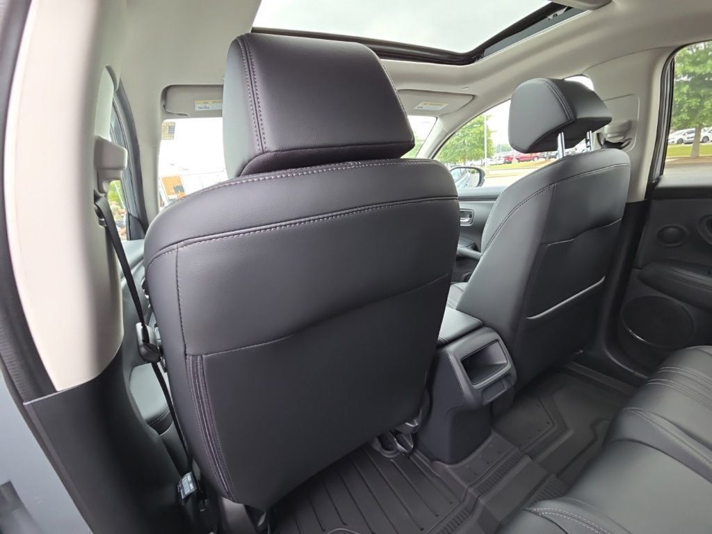 New 2027 Honda HR-V EX-L image 13