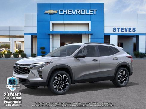 New 2026 Chevrolet Trax RS w/ Sunroof Package FWD image 2