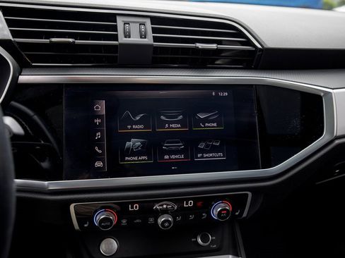 Used 2020 Audi Q3 2.0T Premium w/ Convenience Package image 43