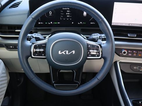 Used 2026 Kia Carnival SX Prestige FWD image 13
