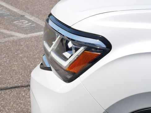 Certified 2023 Volkswagen Atlas SEL AWD/4WD image 16