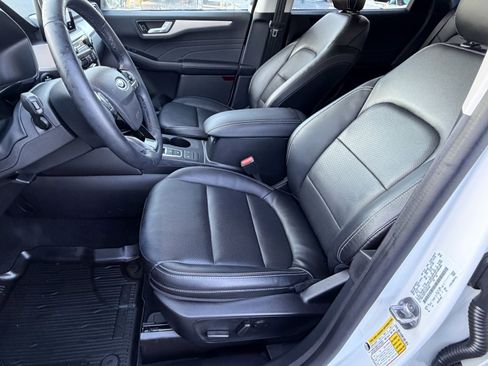 Certified 2022 Ford Escape SEL image 11