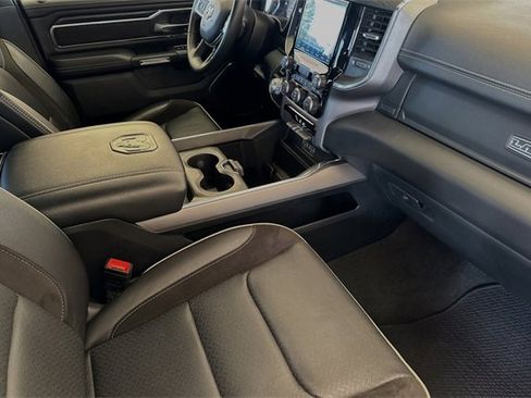 Used 2024 RAM 1500 Laramie image 15