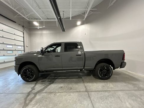 New 2026 RAM 2500 Tradesman AWD/4WD image 9