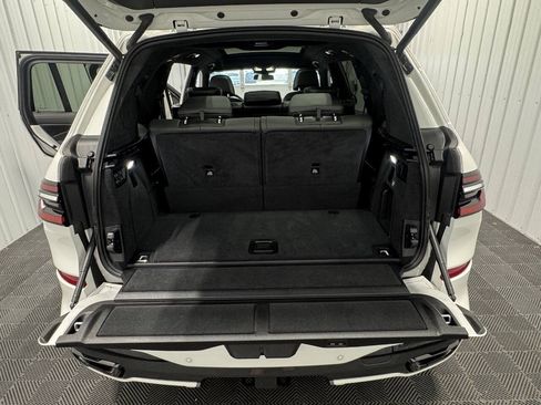 Used 2023 BMW X7 xDrive40i w/ Executive Package AWD/4WD image 23
