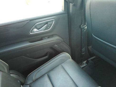 Used 2021 GMC Yukon SLT w/ SLT Luxury Package RWD image 36