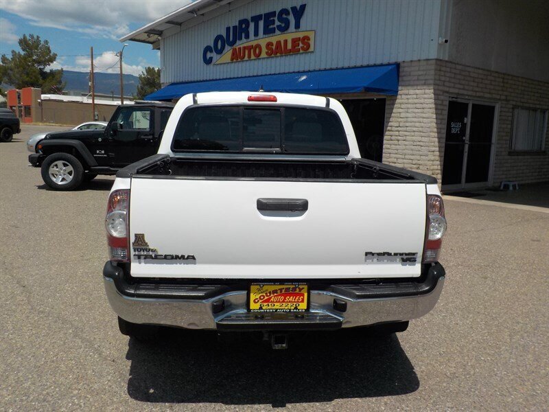 Used 2014 Toyota Tacoma PreRunner w/ TRD Off-Road Package RWD image 7