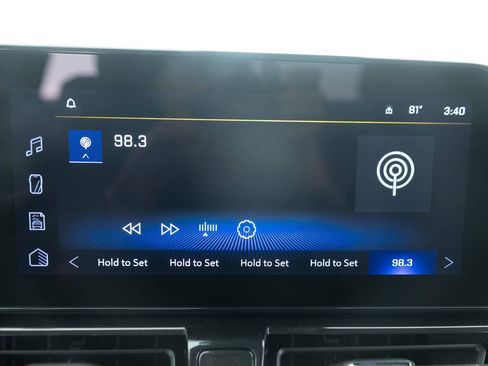 Used 2024 Chevrolet TrailBlazer LT w/ LT Cold Weather Package AWD/4WD image 33