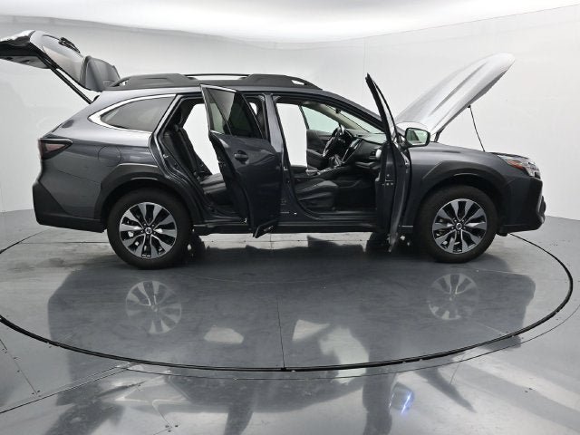 Used 2025 Subaru Outback Limited AWD/4WD image 49