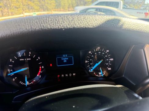 Used 2015 Ford Expedition XL image 7