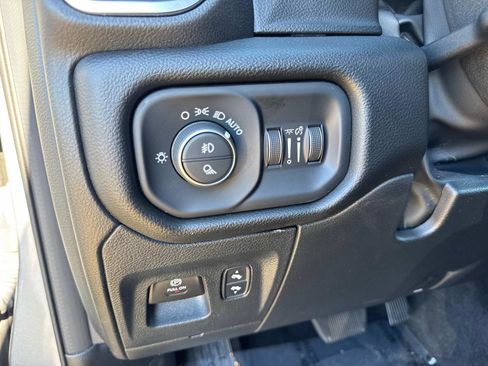 Certified 2025 RAM 1500 Big Horn image 33