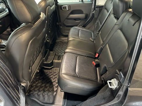 Used 2022 Jeep Wrangler Unlimited Rubicon w/ Trailer Tow Package image 38