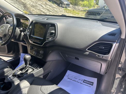Used 2021 Jeep Cherokee Limited AWD/4WD image 21