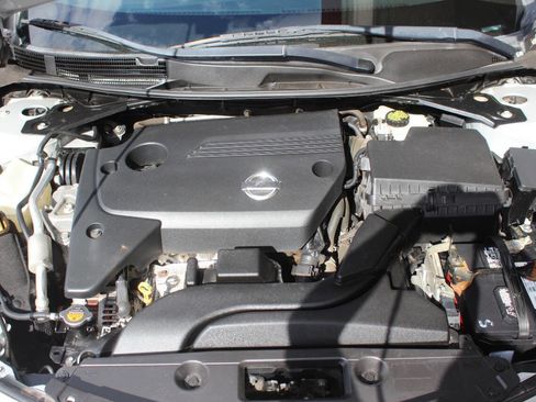 Used 2015 Nissan Altima 2.5 S w/ Special Edition Package image 8