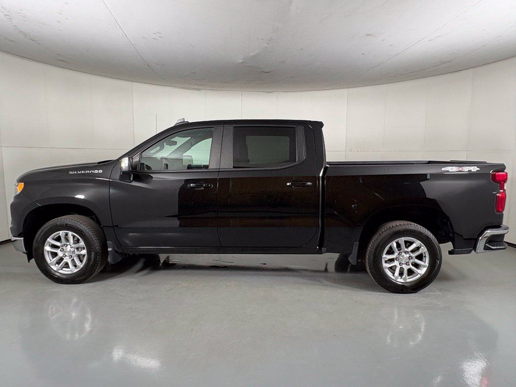 Certified 2023 Chevrolet Silverado 1500 LT AWD/4WD image 6