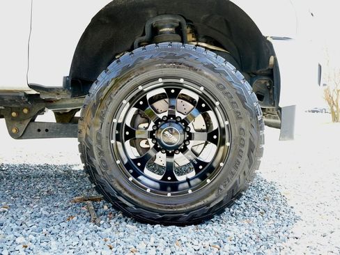 Used 2018 Ford F250 Lariat w/ Lariat Value Package image 33