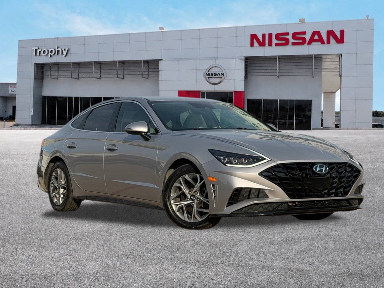 Used 2023 Hyundai Sonata SEL FWD image 1