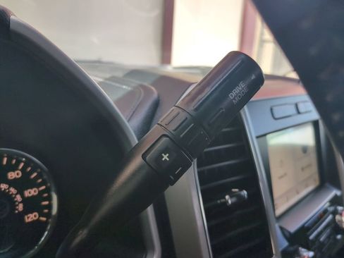 Used 2018 Ford F150 Lariat RWD image 21