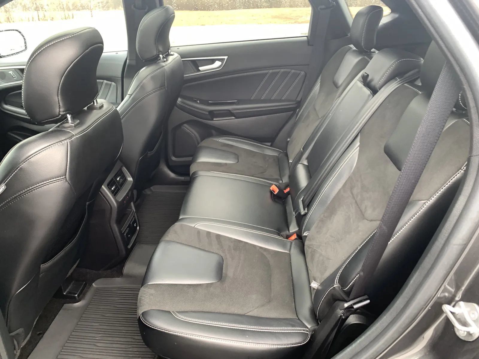 Used 2019 Ford Edge ST w/ Equipment Group 401A AWD/4WD image 30