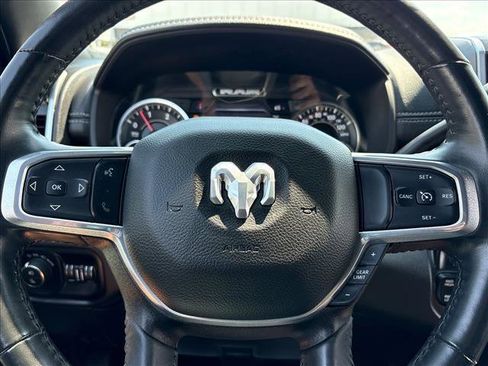 Used 2023 RAM 2500 Laramie AWD/4WD image 16