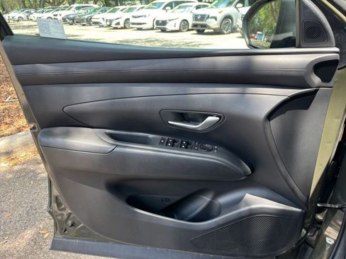 Used 2025 Hyundai Tucson SEL FWD image 18
