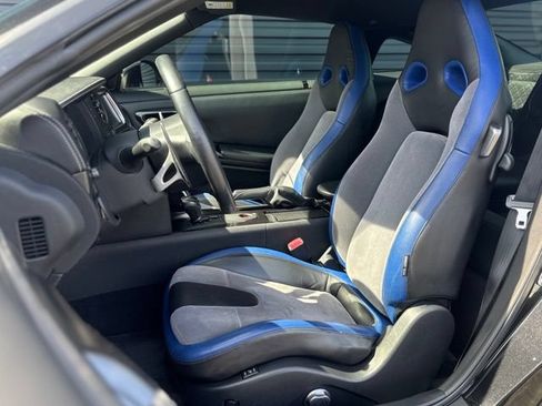Used 2014 Nissan GT-R Track Edition AWD/4WD image 5