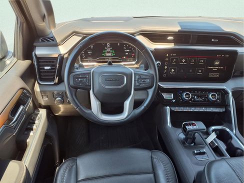 Used 2025 GMC Sierra 1500 Denali AWD/4WD image 22