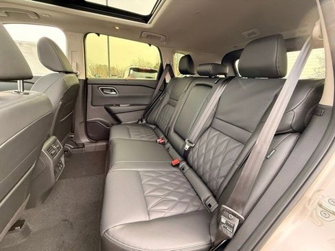 New 2026 Nissan Rogue Platinum w/ Platinum Premium Package image 15