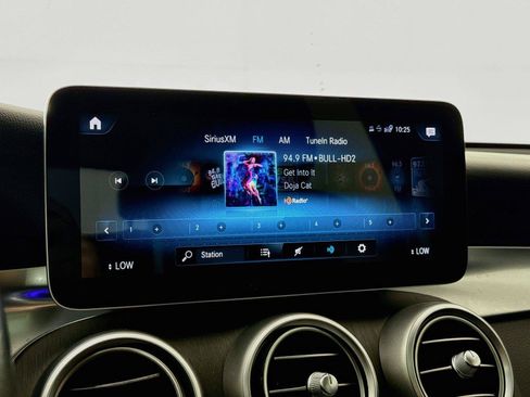 Used 2021 Mercedes-Benz GLC 300 image 21
