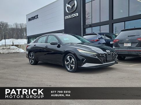 Used 2023 Hyundai Elantra Limited image 1